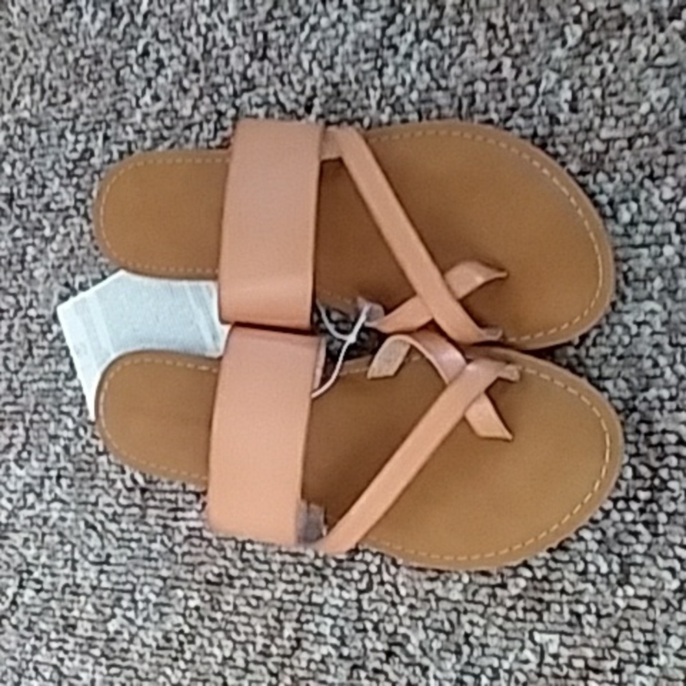 NWT Amazon Essentials One Band Flip Flop Flat Sandal